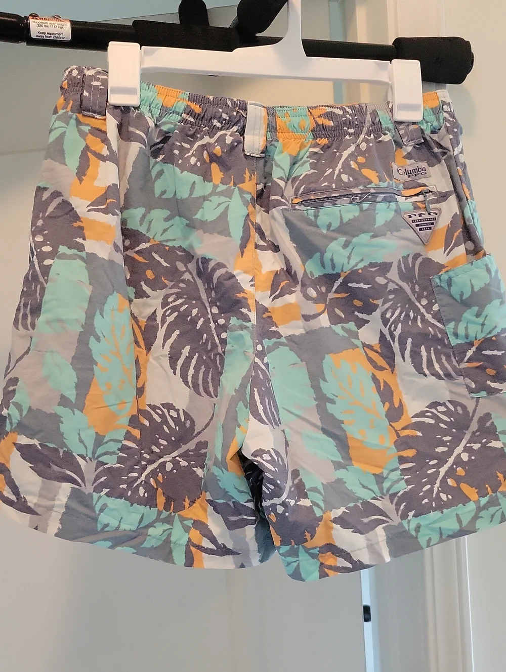 Columbia Tropical Leaf Print Elastic Waist Shorts - Mint, Gray & Mustard Size L